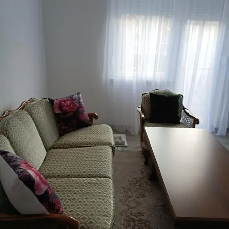 Centar A *
